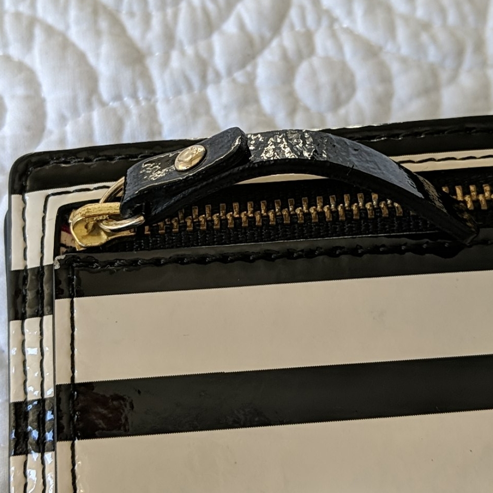 Kate Spade Large Bi-Fold Wallet - Picture 9 of 9
